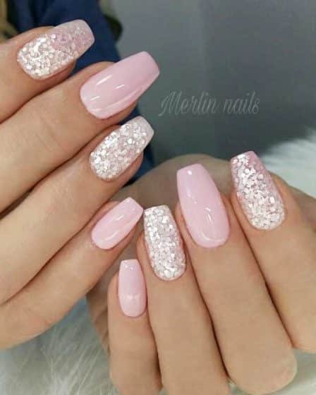 Uñas rosa para grado