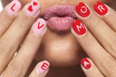 uñas san valentin